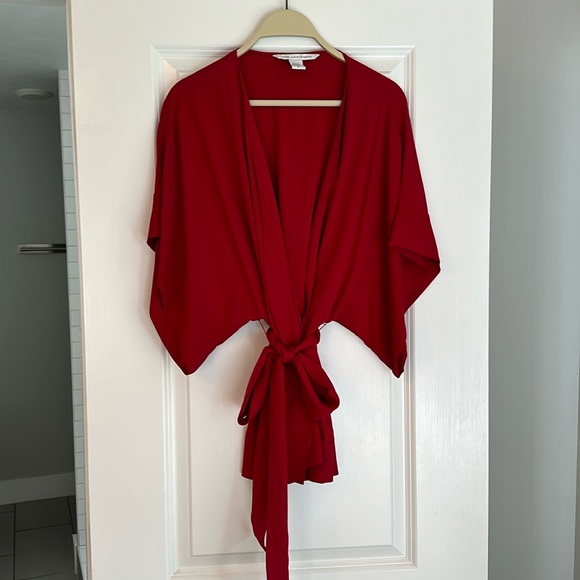 Diane Von Furstenberg red kimono wrap shirt - Picture 1 of 4